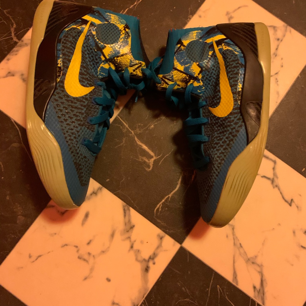 Kobe 10
